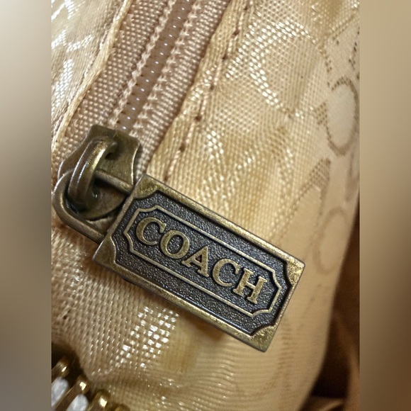Coach Shoulder Bag - Picture 2 of 16